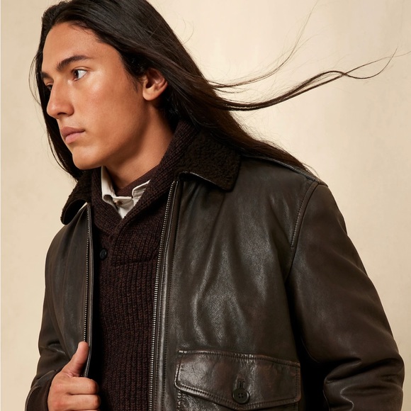 An aviator inspired leather jacket with faux sherpa collar. - Picture 5 of 6